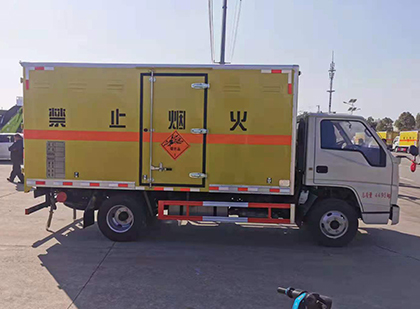 惠农爆破器材运输车技术升级与安全合规新趋势